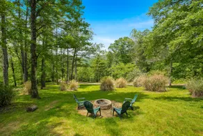 Nature's Embrance with HotTub, Firepit, Near SNP - Image 4