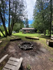 Court Side Escape - Private Wooded Lot - Image 3
