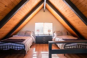 A-frame Cabin in the woods - Image 2
