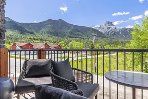 Brand New Condo, Mountain Views - Image 5