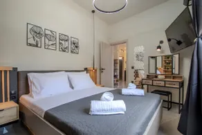 Envy Luxury Suite - Image 5
