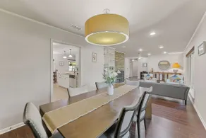 Stunning home near DTWN Austin & Domain - Image 2