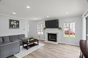 Fully Renovated and Updated Home - Image 4