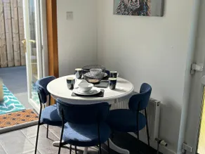 Tigh Lochlainn - Image 5