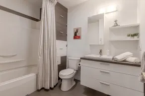 The Imperial Suite + Parking - Image 5