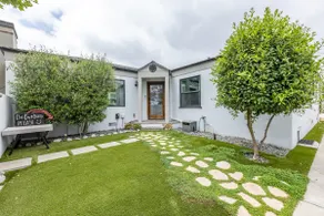 Pasadena Hideaway w/Saltwater Pool - Image 2