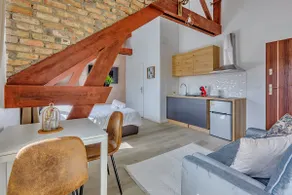 A pied-à-terre near Paris - Image 3