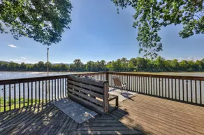 Riverfront Guest House Suite - 15 Mins to Broadway - Image 3