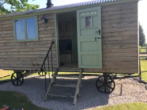 Shepherds hut, Hampshire, Peppa Pig, Paultons - Image 2