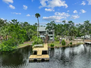 Fishermans Cove Waterfront home - Image 4