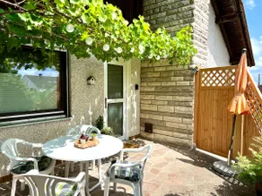 Large bright 116 sqm apartment with nice terrace - Image 2