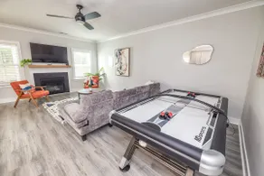 Game Room! Two King beds! Central location! - Image 3