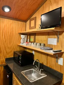 Creekside Cabin - Image 5