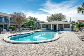 Beach Bum Bungalow - Image 5