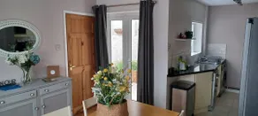 Rugby town centre house close to train station, rugby school and benn hall - Image 3
