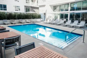 1BR City Apartment – Balcony, Parking Included - Image 3