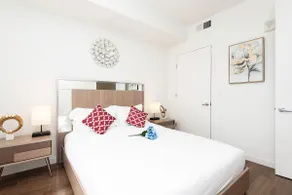1BR City Apartment – Balcony, Parking Included - Image 2