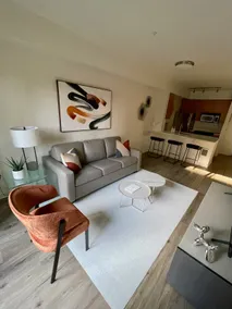 Designer luxury 1BR with parking in Capitol Hill! - Image 2