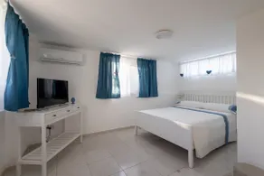 Aulona Tourist Apartment - Image 4