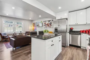 1Bed 1Office 408 APT 4 - Image 3