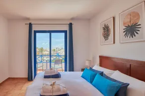 Villa María del Mar 2 Minutes to supermarkets, 10 minutes to Marina Rubicón, Pool, High Speed WiFi - Image 5