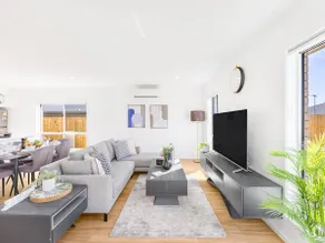 Convenient Brandnew 4 Beds House, 5 mins to mall - Image 3