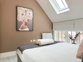 NEW Edwin Bing Mews -Luxury City Centre Home - FREE Parking - Image 4