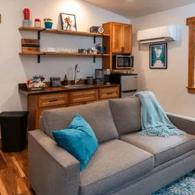 Skier's Cabin / Luxury Backwoods Cabins - Image 2
