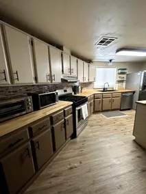 Rustic home with boat/RV parking - Image 2
