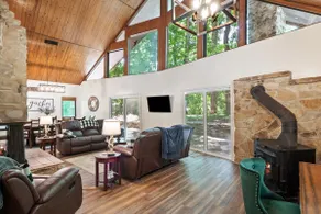 Woodhaven Retreat private cabin on secluded acres! - Image 3