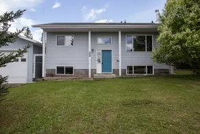 Spacious Mountain View Retreat - Image 4