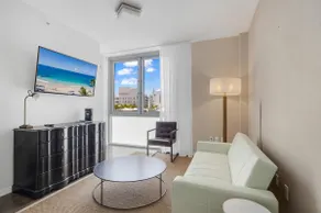 Luxury Suite w/ Rooftop Pool • Beach Steps Away - Image 4