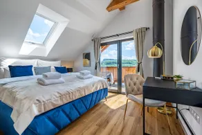 Design Challet with Hot Tub & PS5, Stunning View - Image 3