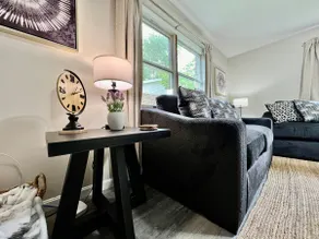 Quaint and Cozy 3 Bed home in Liberty Twp. - Image 4