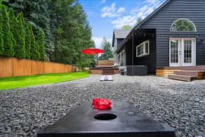 Lake, Hot Tub, Golf Retreat - Image 5