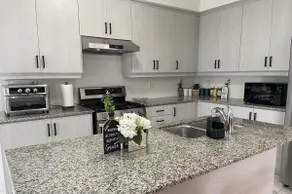 New 4 BR Spacious Home in Barrie - Image 5