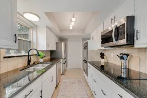 Cul-de-Sac Retreat 4BR/2.5BA - Big Yard & Parking - Image 3