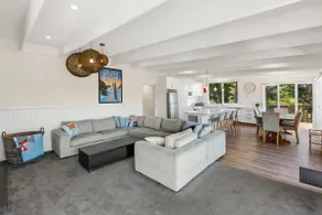 Honey Bee Lodge at Goughs Bay - Image 3