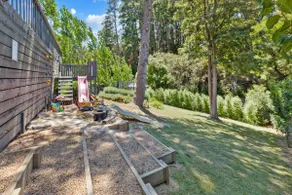 Honey Bee Lodge at Goughs Bay - Image 5