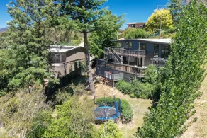 Honey Bee Lodge at Goughs Bay - Image 2