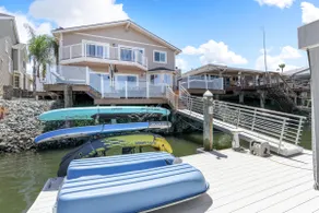 Luxury 5BR Waterfront Getaway | Spa, Gym, Dock - Image 5