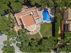 House of charm with private pool - Image 3