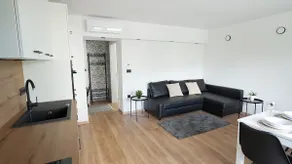 Apartment with 2 bedrooms, balcony - Image 3