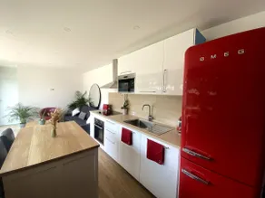 Living room with garden and terrace - Image 4
