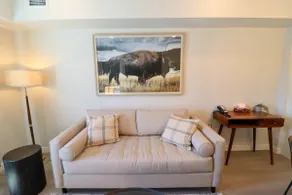Luxury Condo W/Heated Pool | Near Canmore & Banff - Image 5