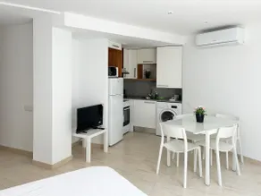 Downtown apartment - Image 3