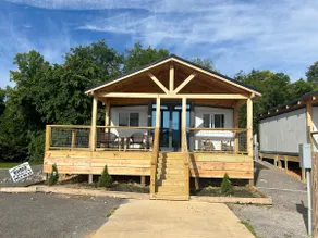 Seq River 2BR Cabin - newly remodeled. Tiny home 1 - Image 2