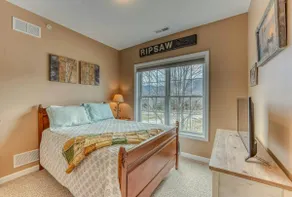 Great family getaway, 2 pools, hot tub, central AC - Image 4