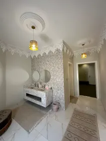 Villa with a hall, two bedrooms, two living rooms, and a sitting room - Image 5