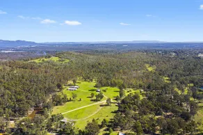 Hunter Hideaway Cottages - Image 3